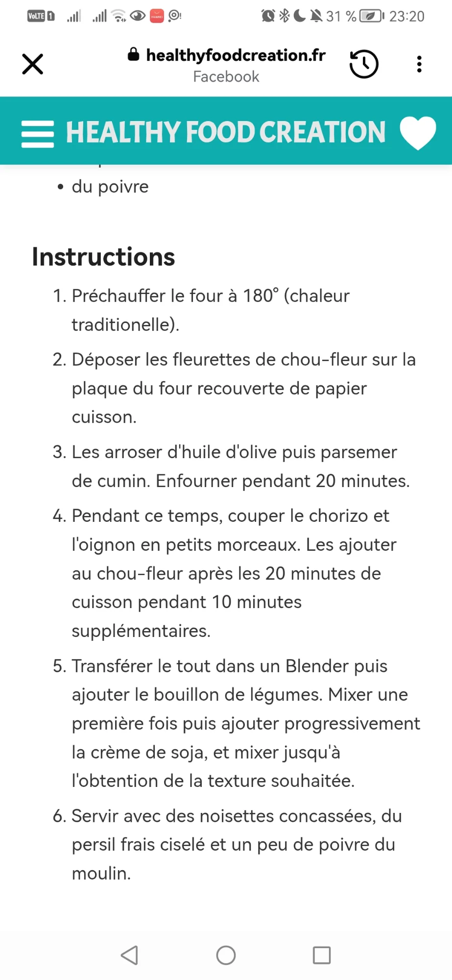 Velouté de chou-fleur rôti au chorizo et aux noisettes