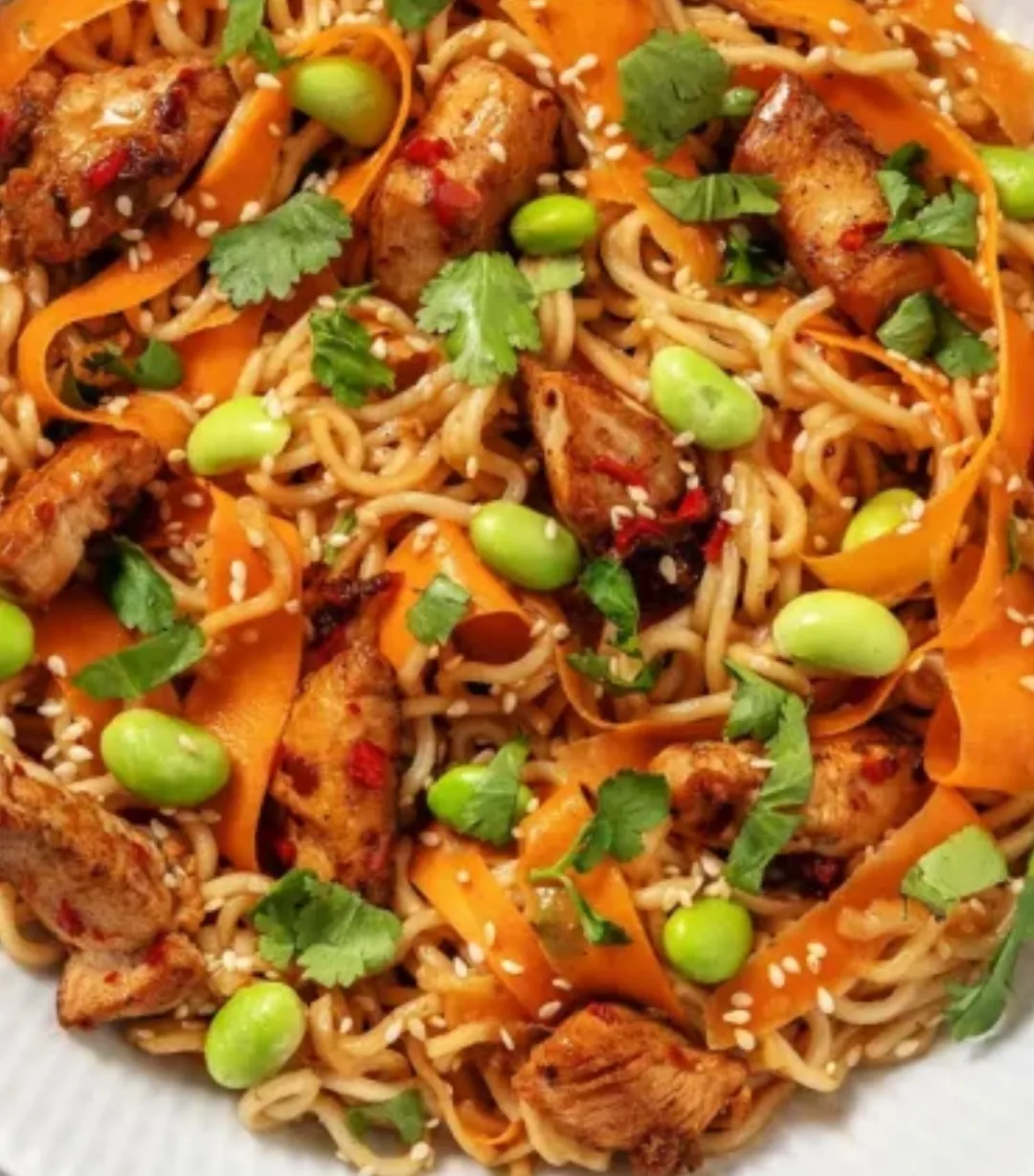 Nouille poulet edamame carottes