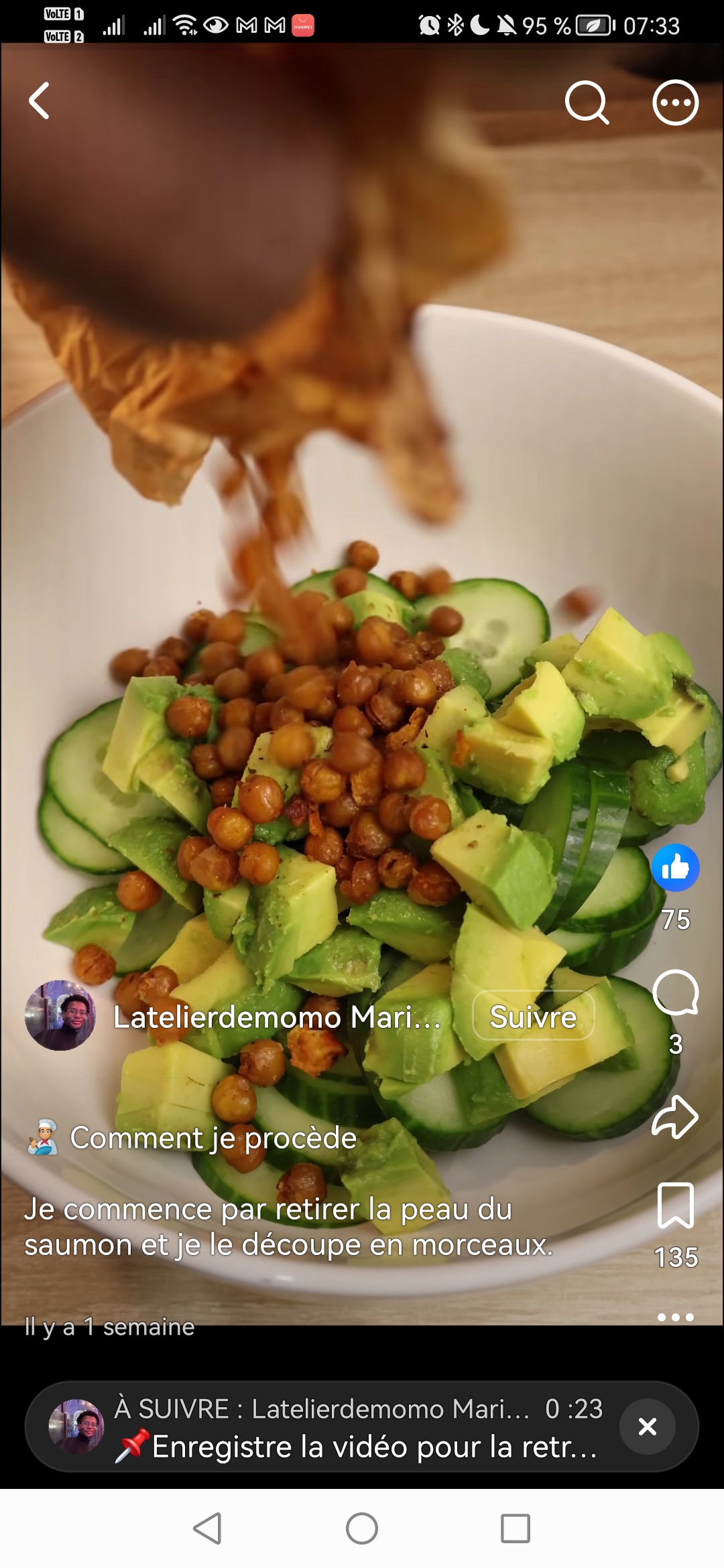 Bowl de riz croustillant au saumon laqué
