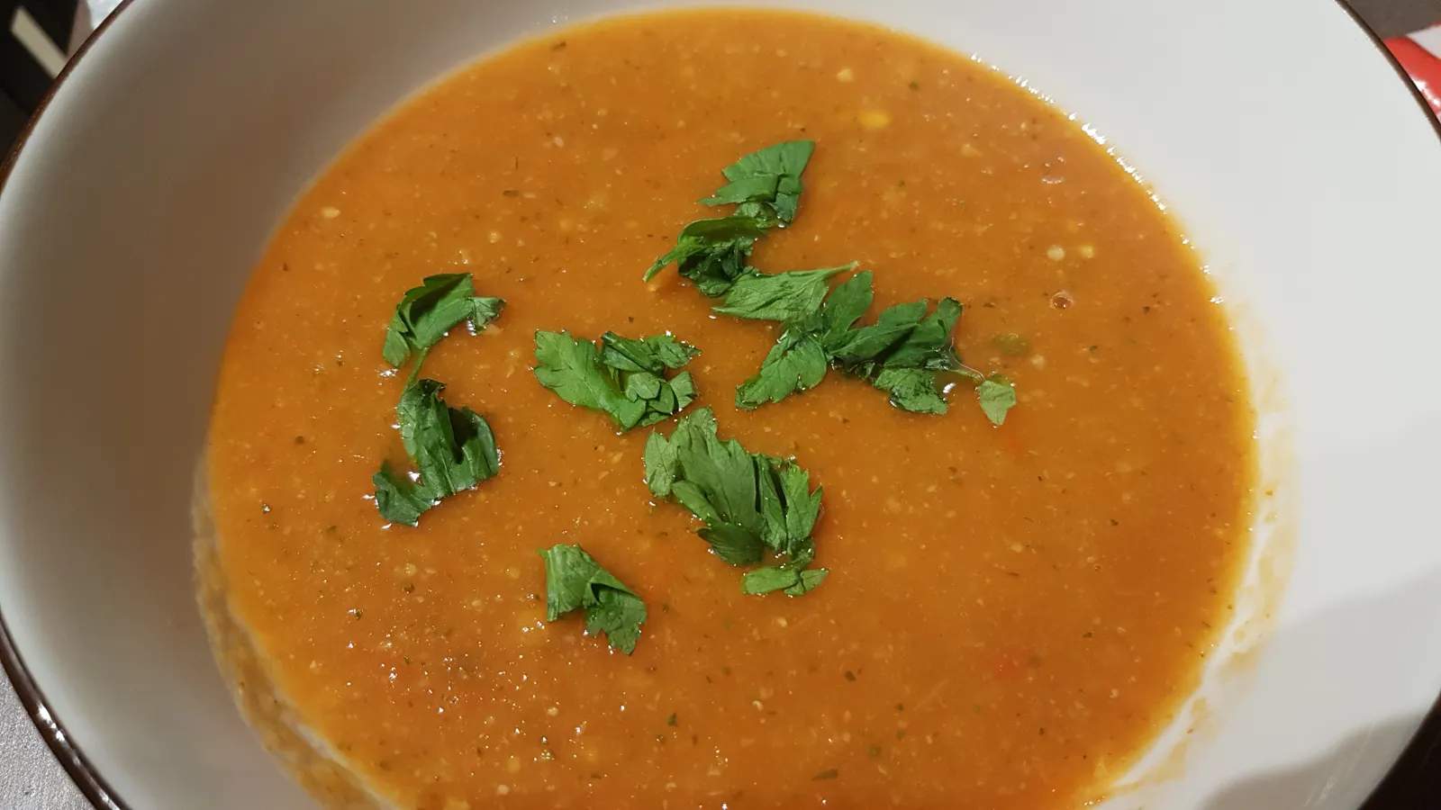 Soupe poivrons courgettes tomates pois chiche cumin